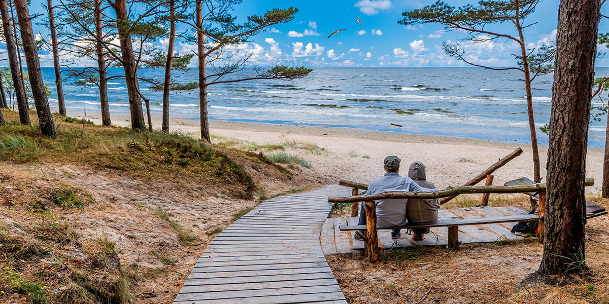 Vacation home couple