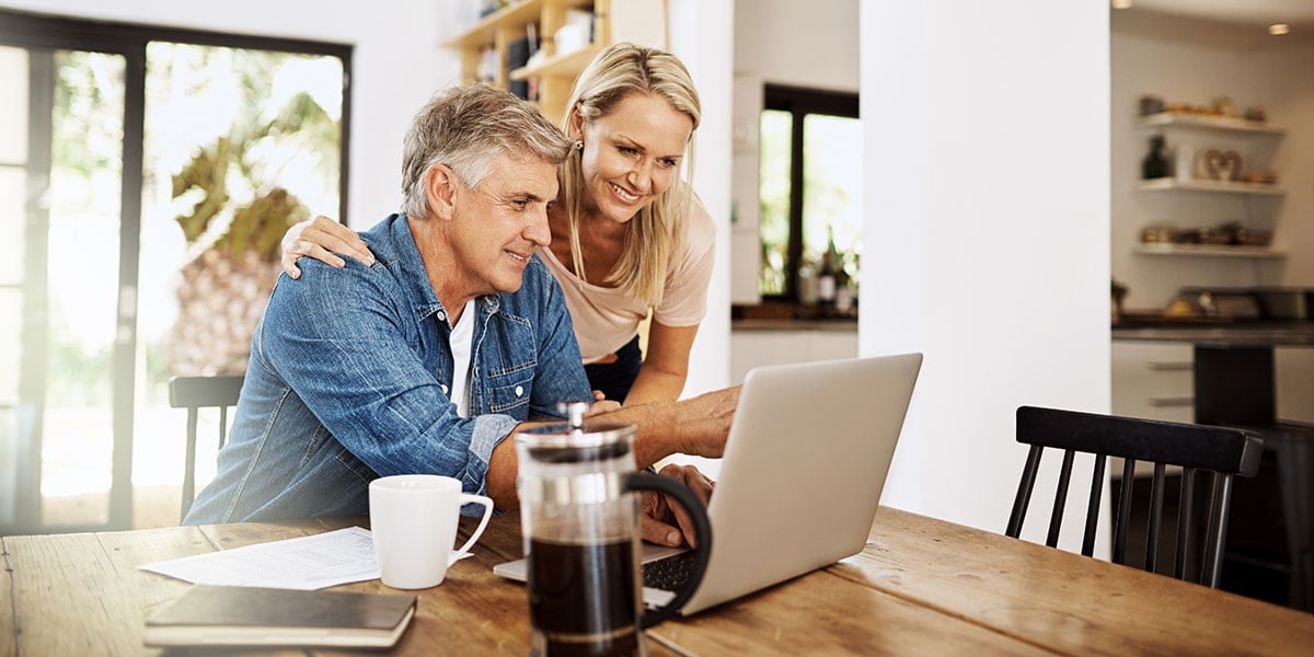 couple calculating retirement savings