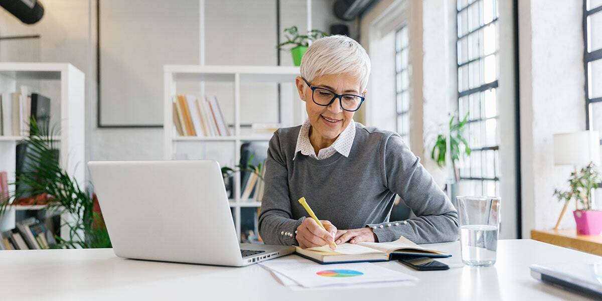 working woman aged 60